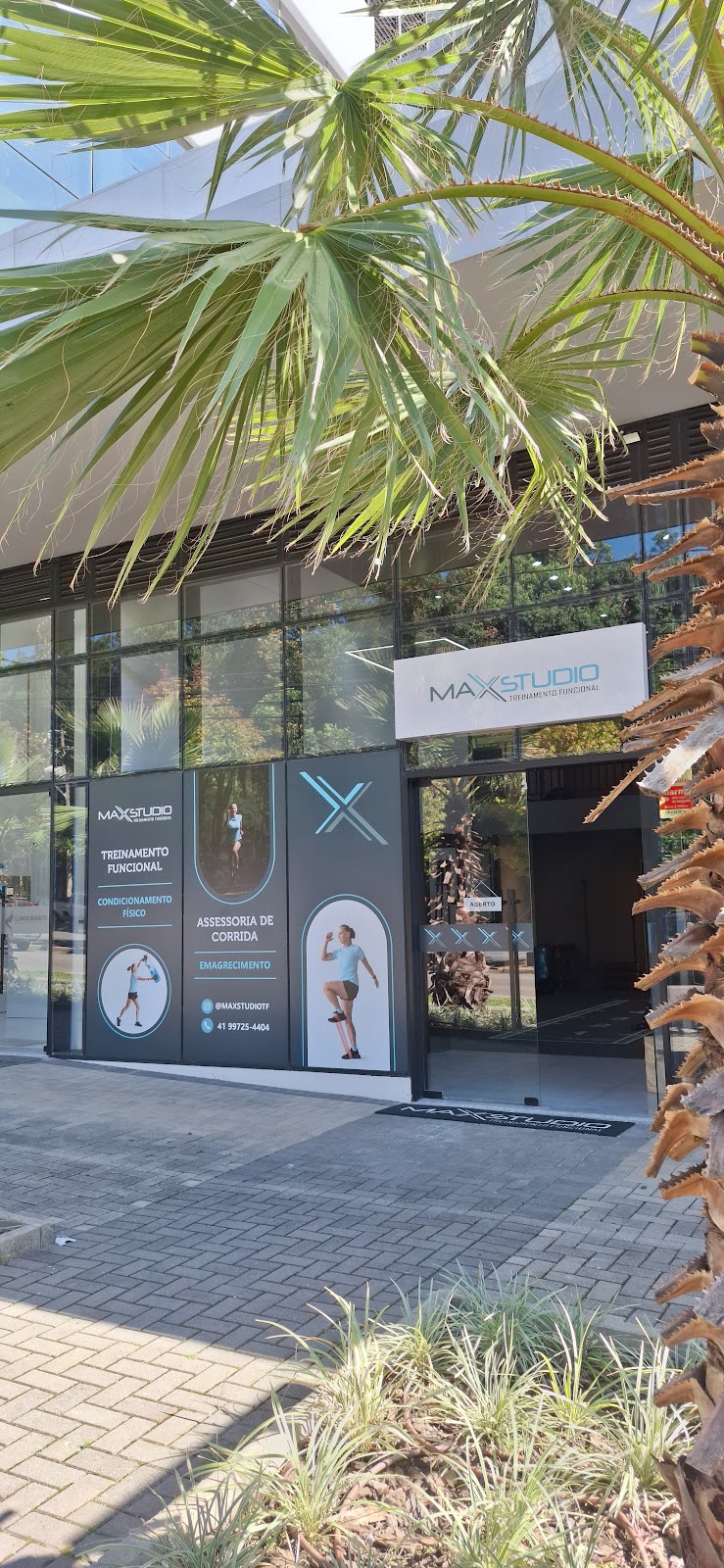 Fachada do Max Studio Treinamento Funcional, no Campo Comprido em Curitiba
